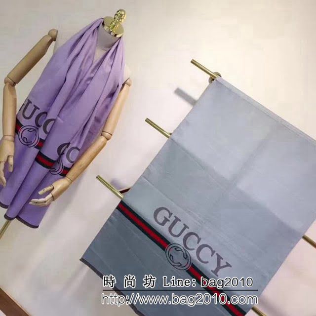 GUCCI古馳 互扣雙G圖案簡約時尚銀色旭日紋羊毛羊絨圍巾 LLWJ6497